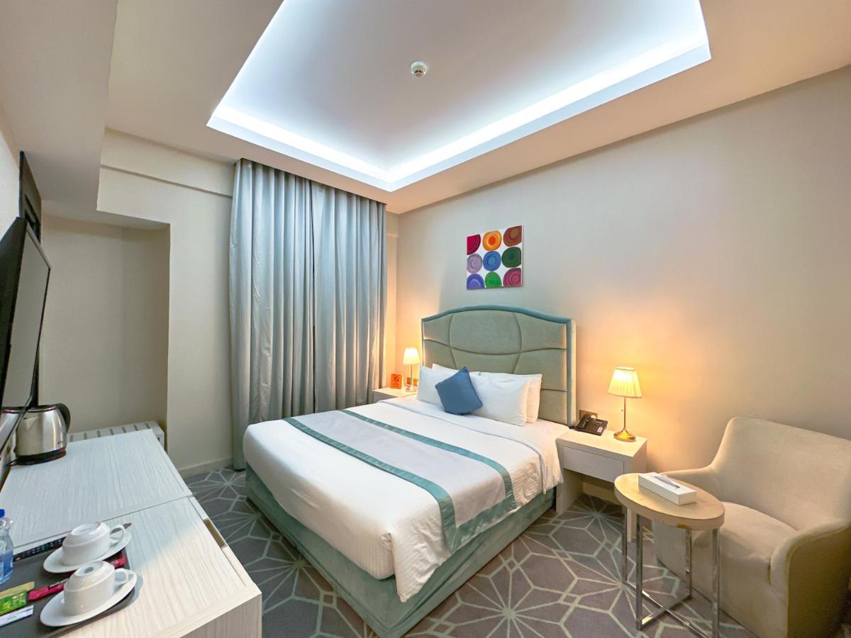 The Victory Hotel Doha Exterior foto