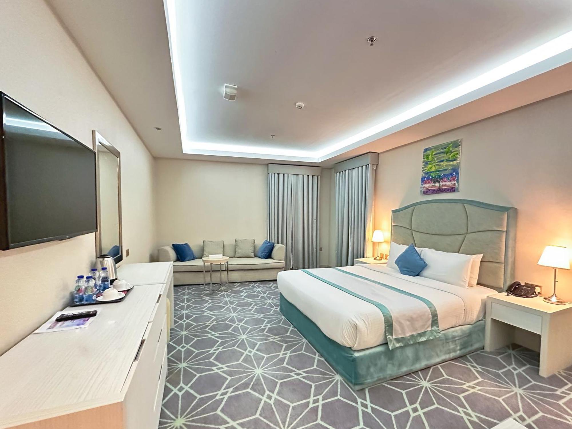 The Victory Hotel Doha Exterior foto